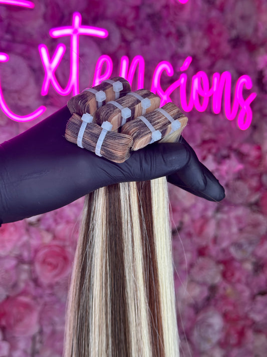 Tape ins hair extensions #4/#613