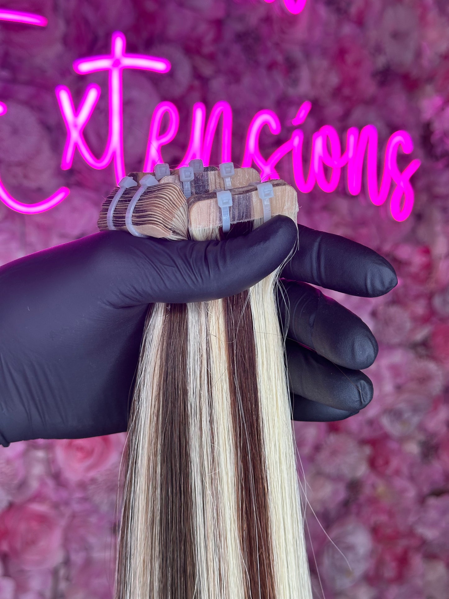 Tape ins hair extensions #4/#613